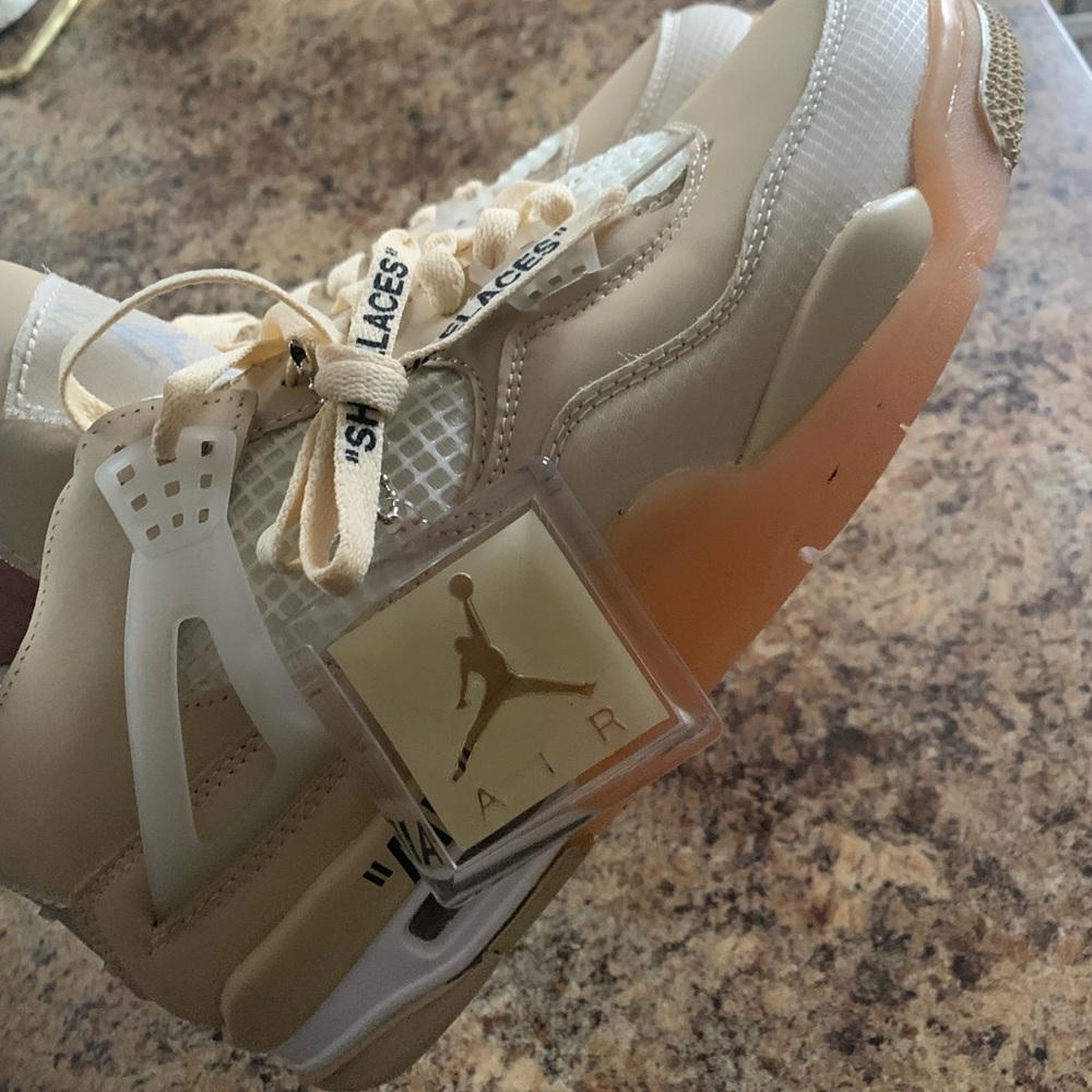 'O#-White x Wmns Air Jordan 4 SP
'Sail Womens